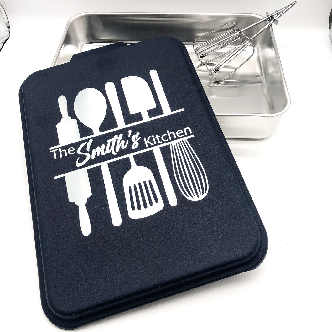 The FAMILY NAME Kitchen - Cake Pan